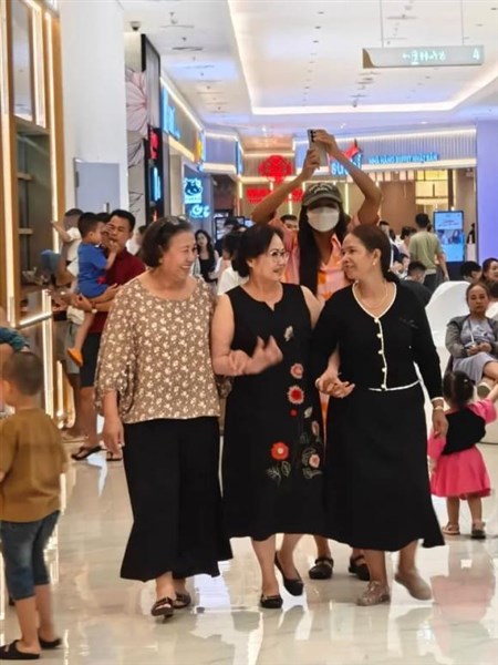 Mối quan hệ H'Hen Niê và mẹ chồng giữa tin đồn bầu bí thế nào?