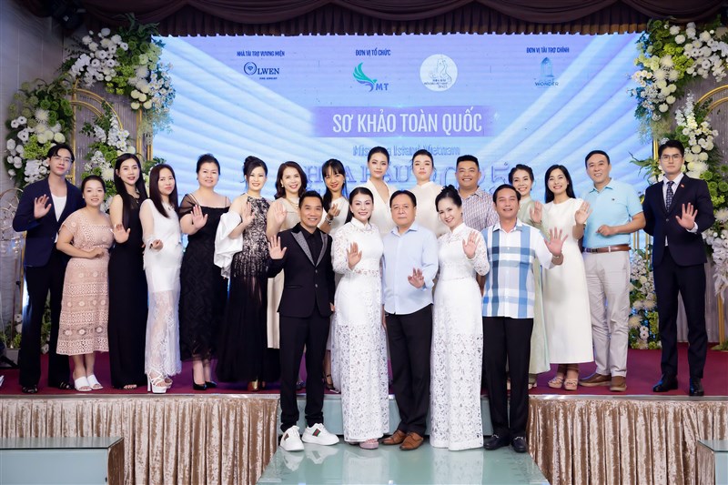 NGHỆ SĨ VÀ KHÁCH MỜI GÓP MẶT ẤN TƯỢNG TẠI SƠ KHẢO HOA HẬU BIỂN ĐẢO VIỆT NAM 2025