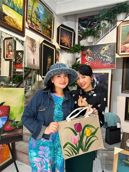 Buổi Workshop Nghệ Thuật Đặc Biệt tại GALLERY Đỗ Đỗ: NSND Thu Quế, Trung tá Hoàng Xuân Thu và Nhà báo Giang Truyền Cảm Hứng Sáng Tạo