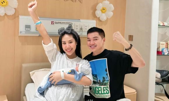 Bạn gái kém 37 tuổi của Quang Minh nói gì mà làm dân mạng dậy sóng?