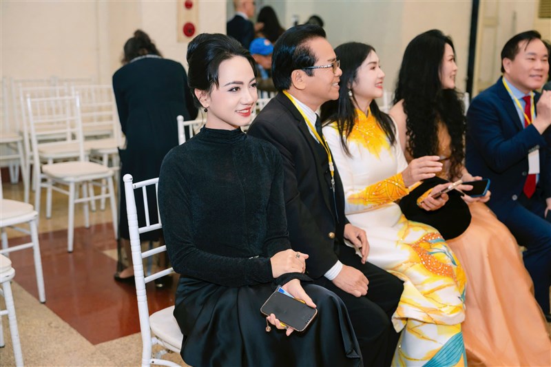 Họa sĩ Đỗ Đỗ góp mặt tại Lễ trao giải Cánh Diều 2025