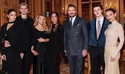 Vợ chồng David Beckham lộ diện cùng 3 con, cậu cả vẫn vắng mặt sau màn 'bóc phốt' chấn động: