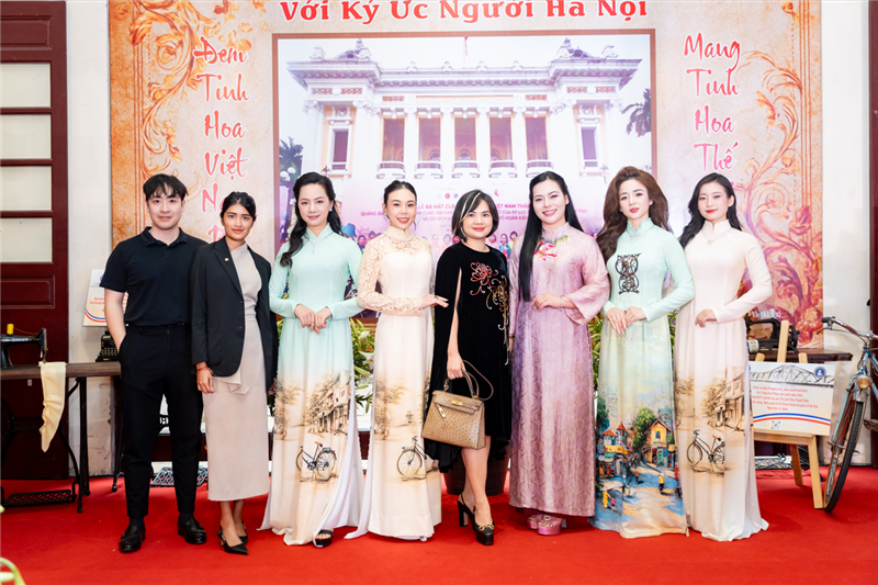 Dấu ấn của họa sĩ Đỗ Đỗ tại sự kiện “Peugeot 1892–1992: Với ký ức người Hà Nội”