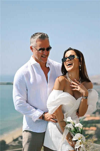 Ảnh cưới của Bảo Trúc và chồng người Đức