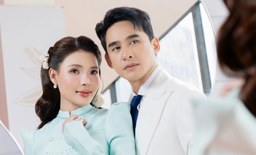 Thúy Diễm: 'Rất nhiều khán giả vào mách tôi về cảnh nóng của chồng'