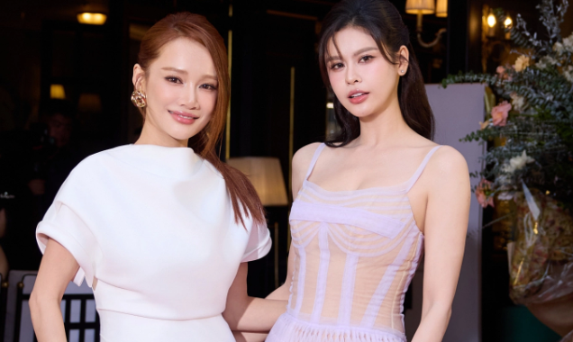 Nhã Phương khoe dáng 'mẹ ba con' khi dự tiệc cùng dàn sao