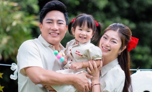 Thanh Trúc - Châu Khải Phong xây biệt thự bốn tầng ở TP HCM