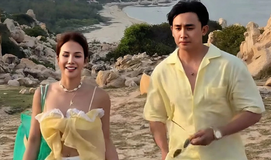 Diệp Lâm Anh phiêu lưu suốt mùa hè cùng bạn trai