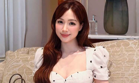 Hòa Minzy bị đồn mang bầu