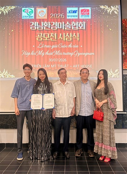 Họa sĩ Đỗ Đỗ nhận Giải Đặc biệt tại Cuộc thi Mỹ thuật Môi trường Gyeongnam 2026