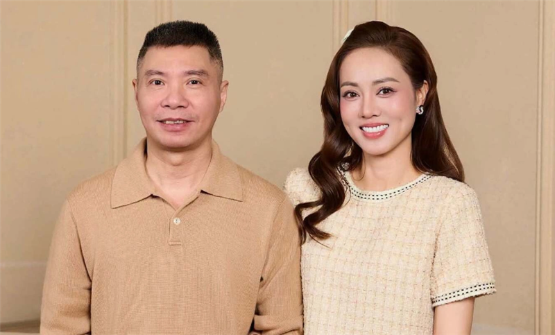 Vợ Công Lý: 'Chồng từng muốn ly hôn'