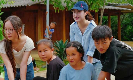 Đỗ Mỹ Linh tiếp nối dự án nhân ái sau 10 năm đăng quang