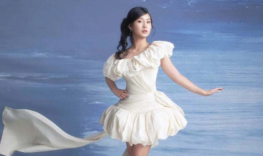 Con gái Lý Hải - Minh Hà được khen 'mỹ nhân tương lai'